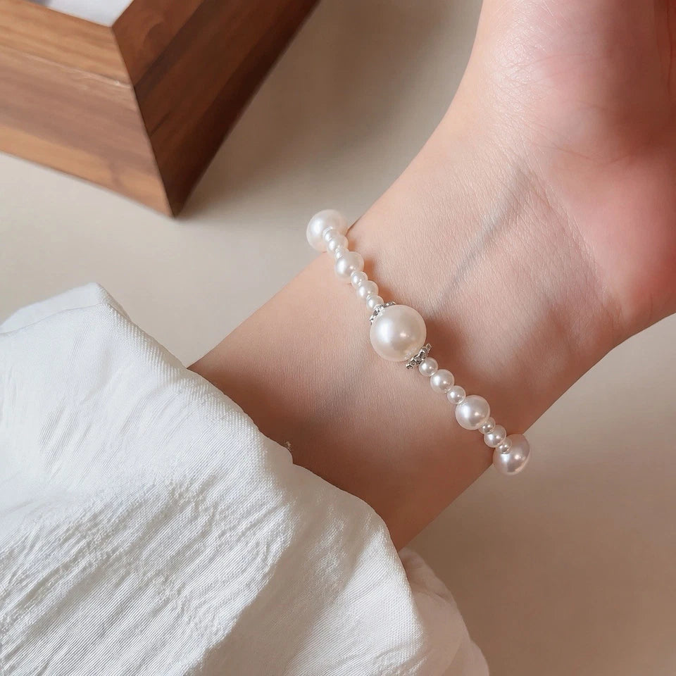 Elegant Pearl Beaded Bracelet for Women – Adjustable Silver-Tone Jewellery