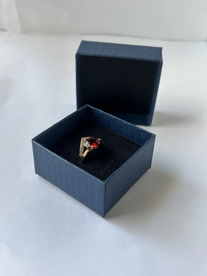 Vintage-Style Red Cubic Zirconia Ring – Gold-Plated Women’s Ring Size 7
