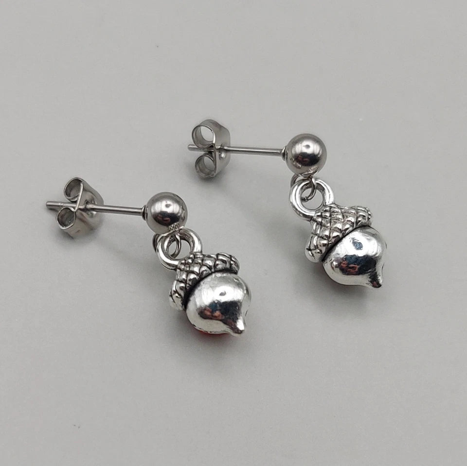 Silver-Tone Acorn Drop Earrings – Nature-Inspired Symbolic Gift for Her